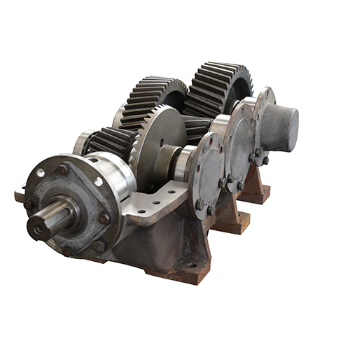 对应当前股价PE分别为79.3/61.6/45.2倍