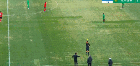 国安客场负辽宁三场不胜 裁判争议判罚引争议