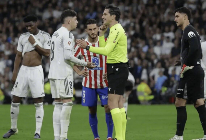 皇马成欧洲五大联赛红牌最多球队 巴尔韦德德比