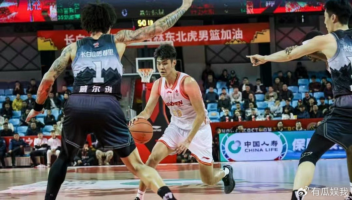 深圳大胜吉林冲击季后赛排名飙升至第4