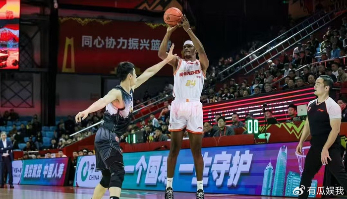 深圳大胜吉林冲击季后赛排名飙升至第4