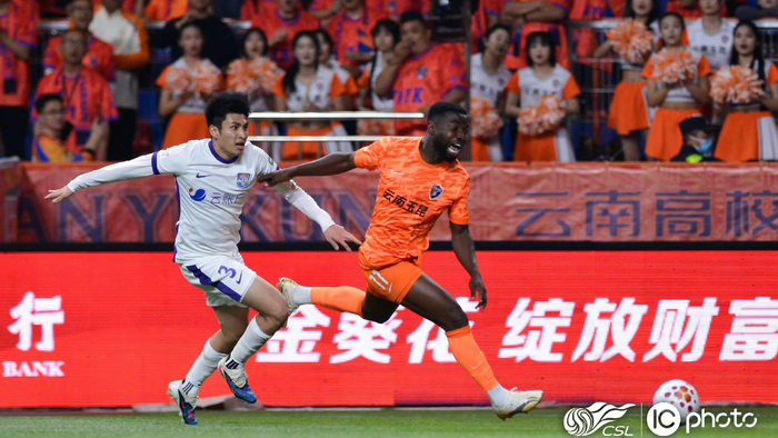 玉昆高位压迫遭反击击溃 0比3负津门虎